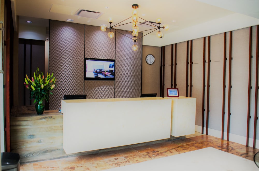 Hotel Expo Abastos 14/71
