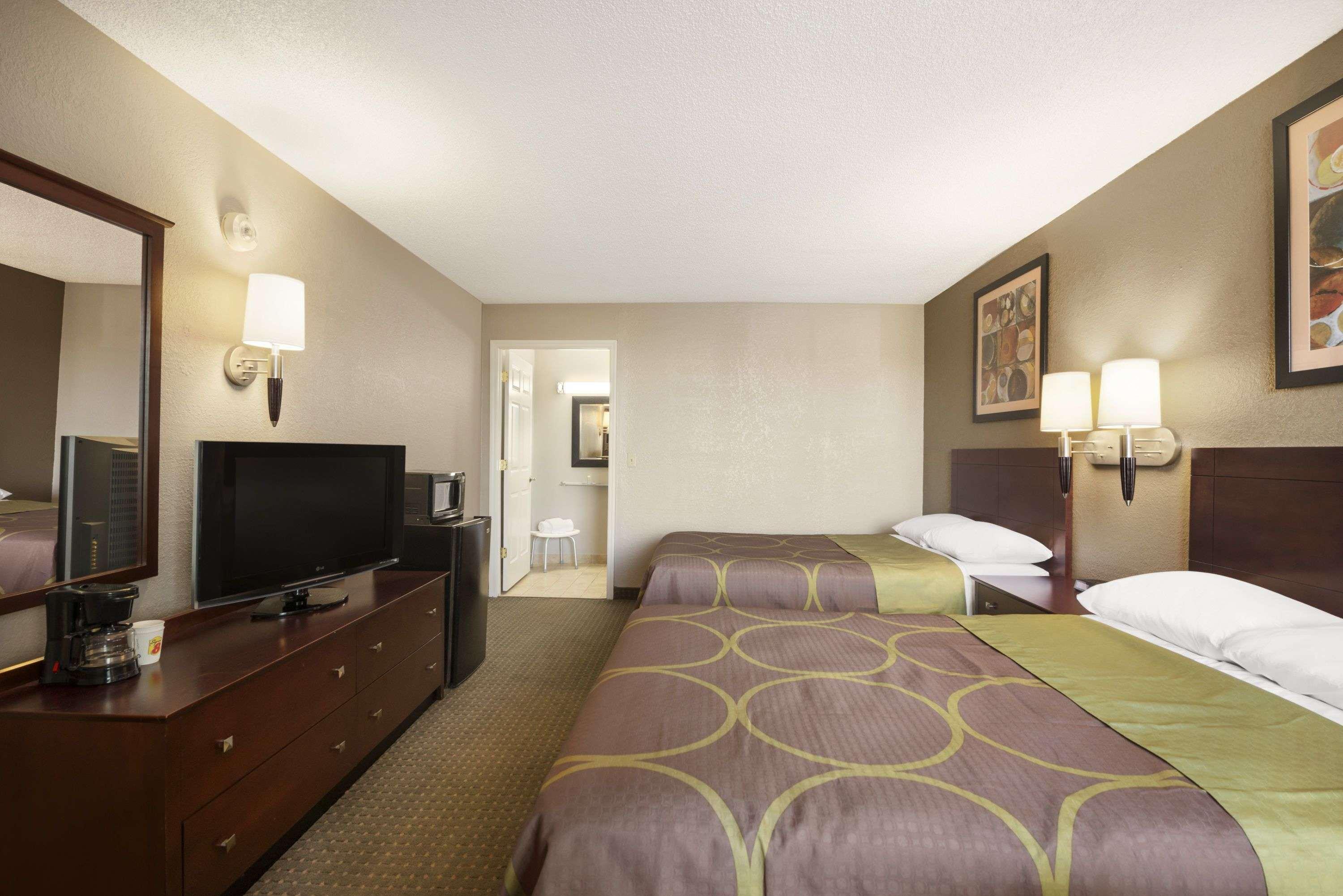 Super 8 by Wyndham Ormond Beach 12/31