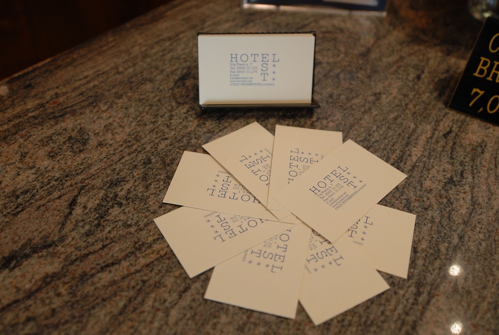 Hotel Est 19/42
