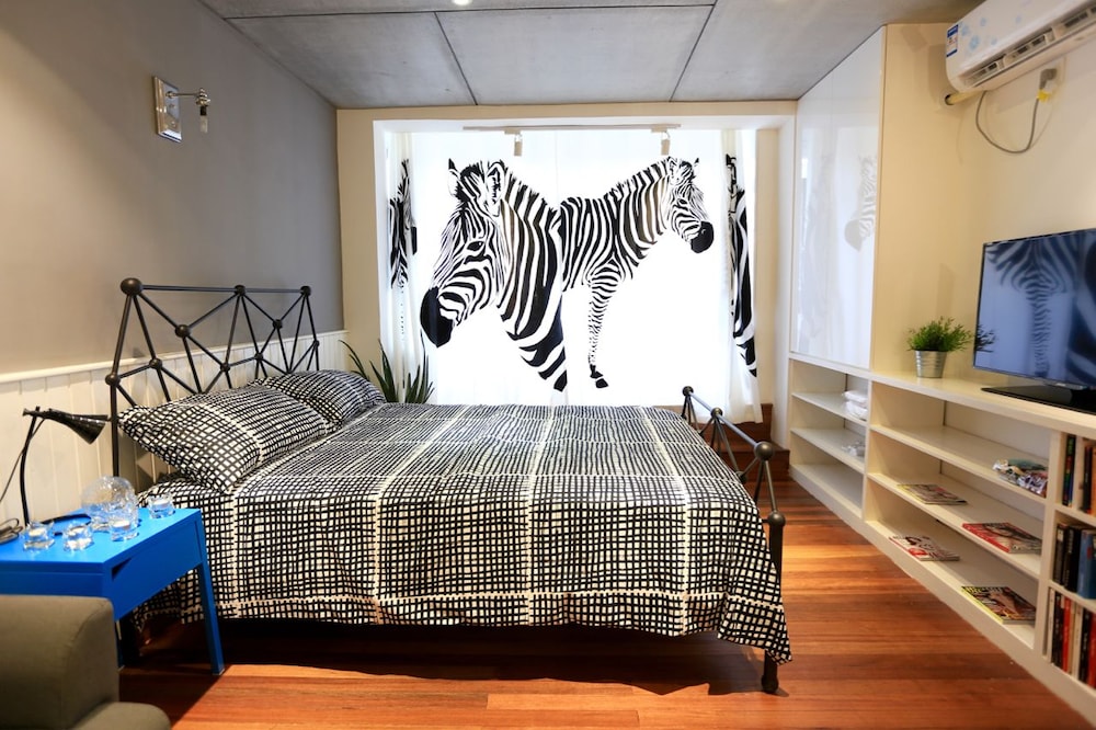 Jy Distributed Theme Hotel Apartment 58/71