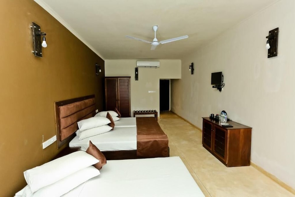 Golden Star Beach 19/48