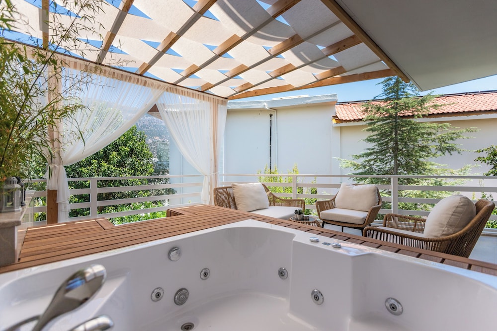 Kalkan Saray Suites Hotel 31/74