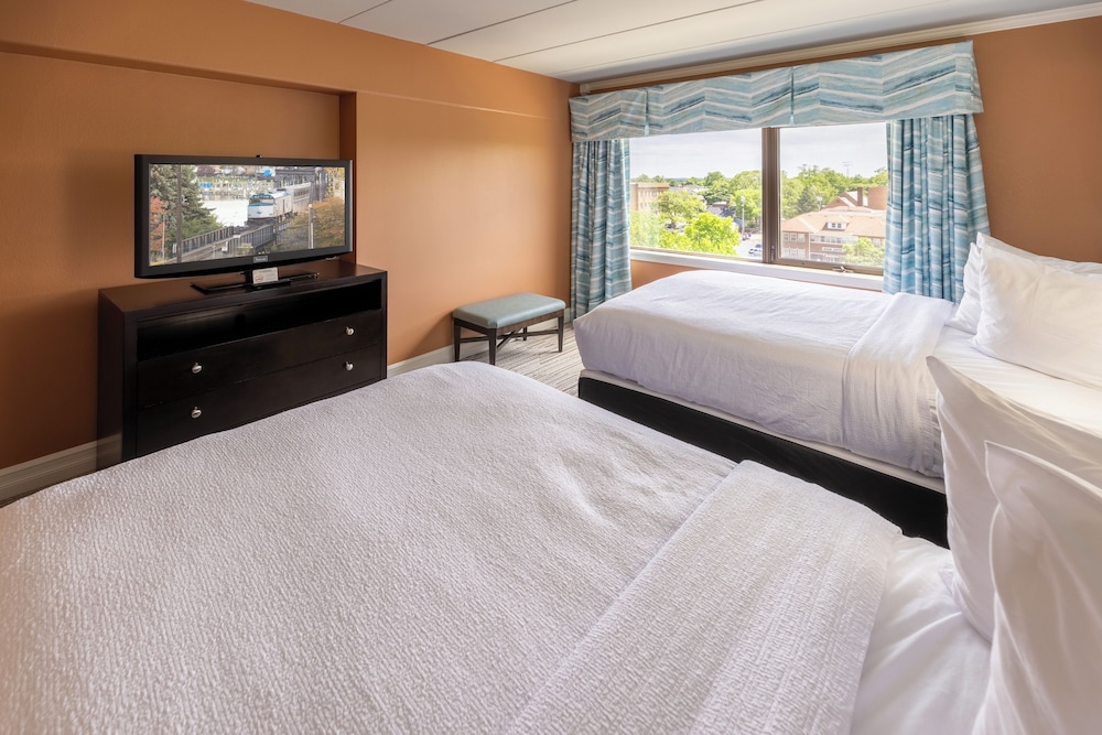 Suite, 2 Double Beds, City View, Sofa