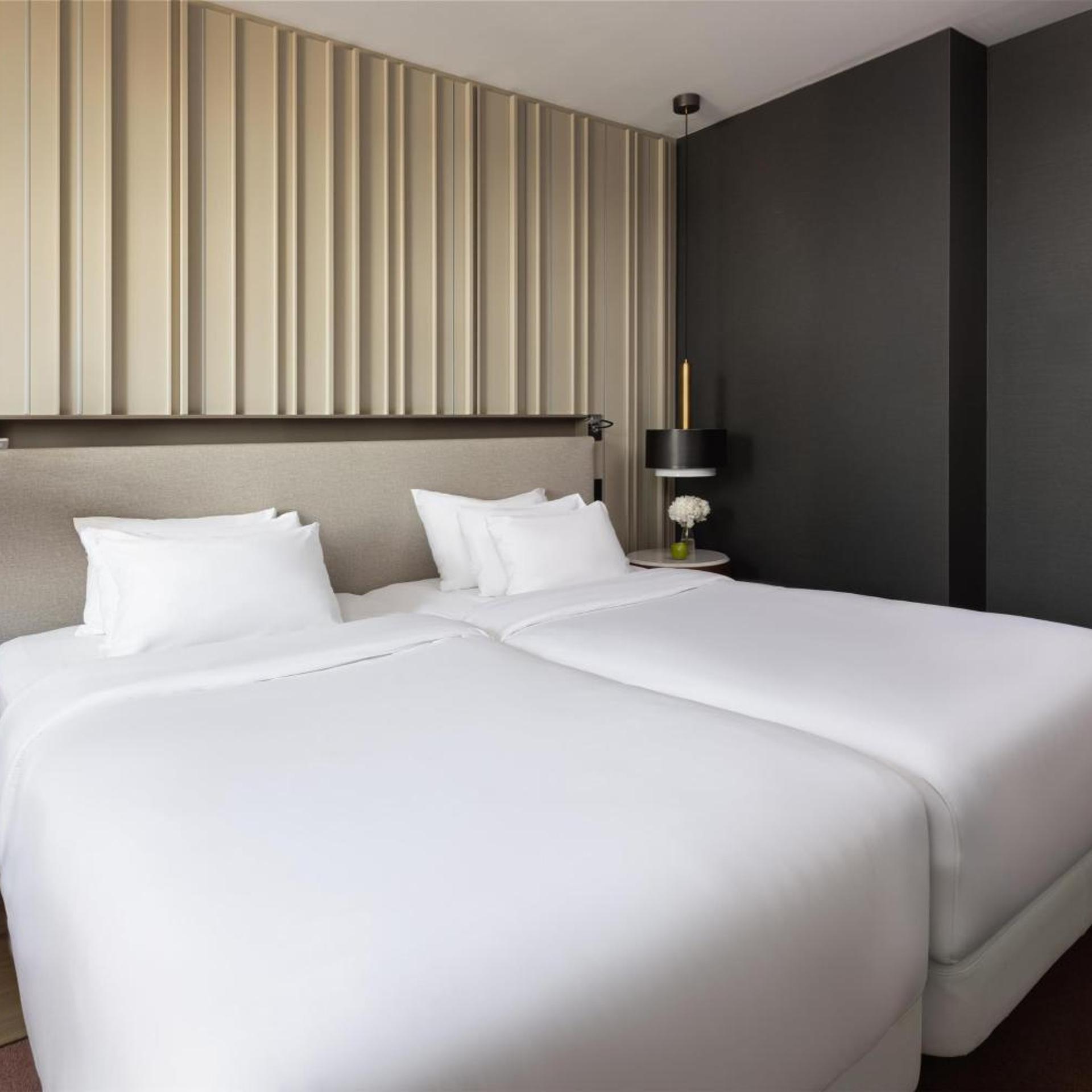 Premium, Double or Twin Bed