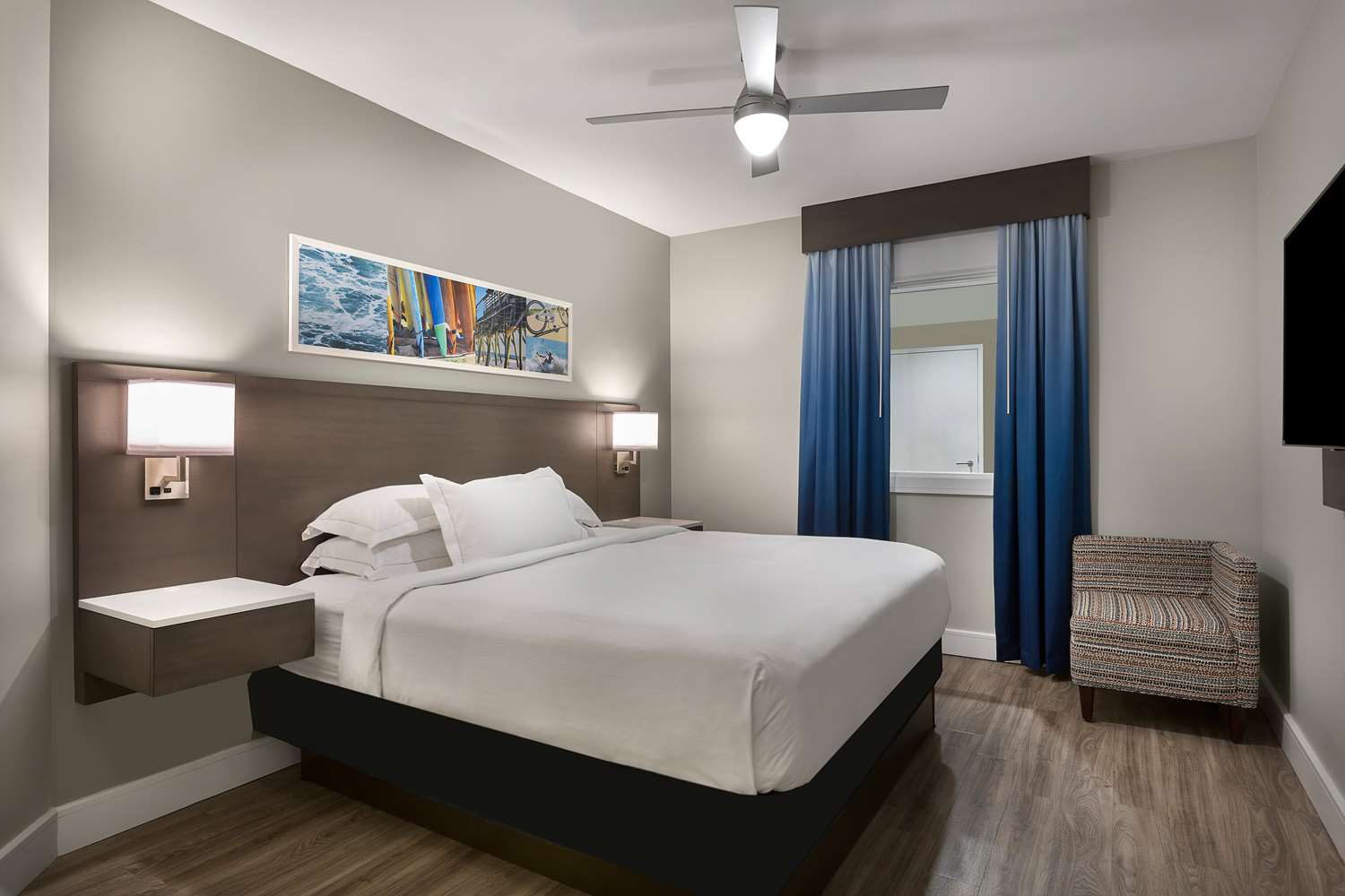 1 Bedroom, Suite, King Bed, Ocean Front, Accessible