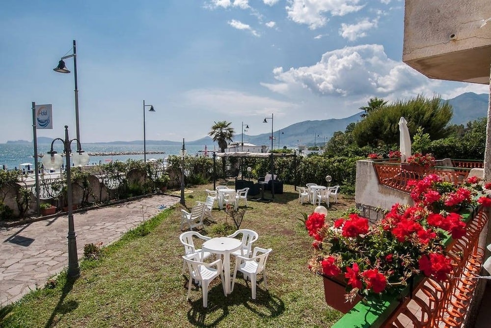 Hotel Tirreno 40/52