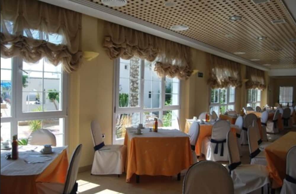 Punta Del Cantal Hotel Suites 25/48