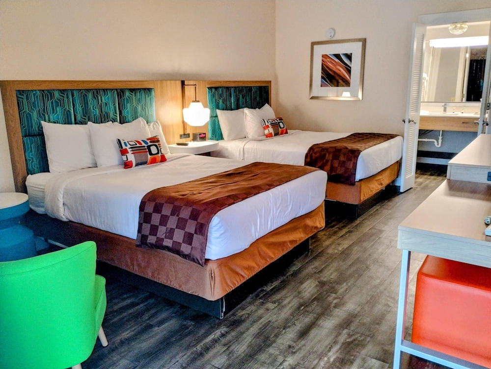 Tiki Resort 23/69
