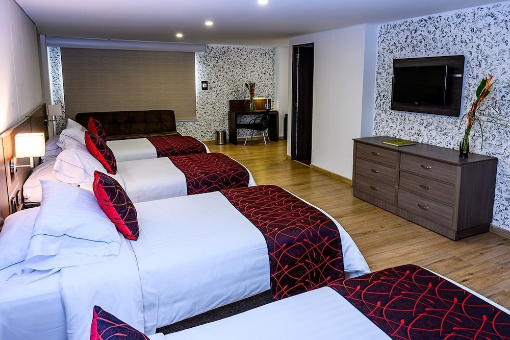 Hotel Grand Plaza Corferias 14/24