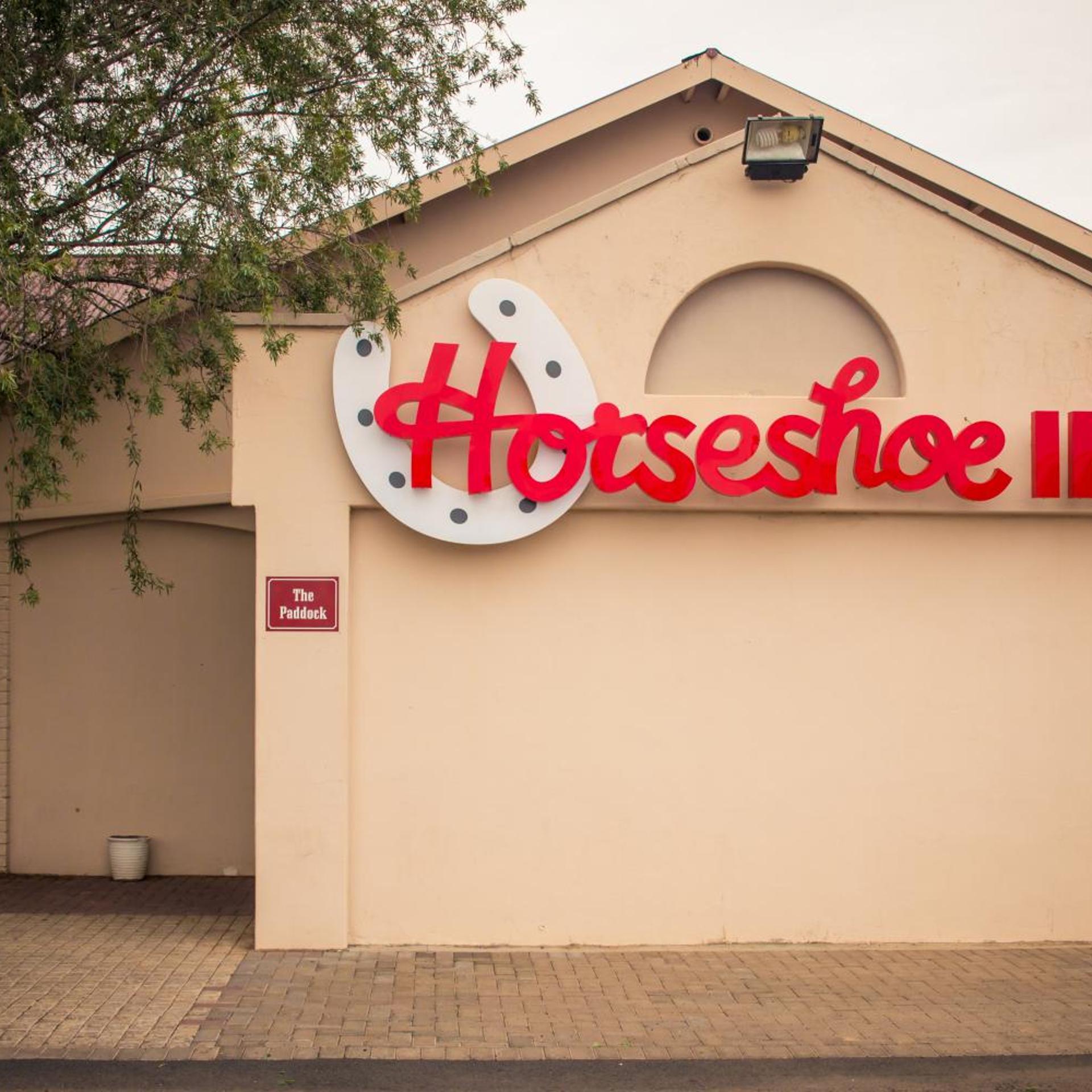 Horseshoe Inn 1/39