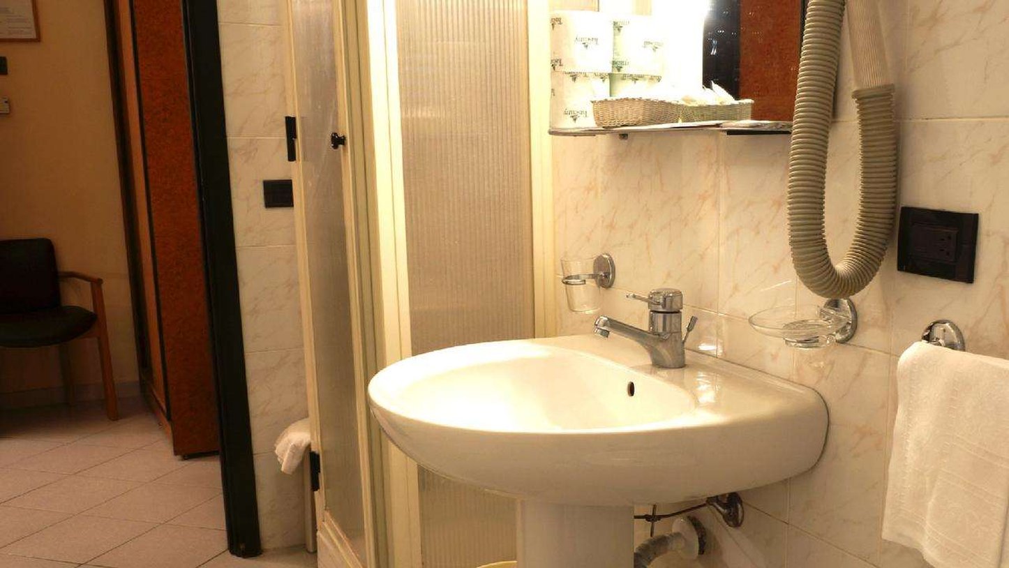 Hotel Scigliano 35/36