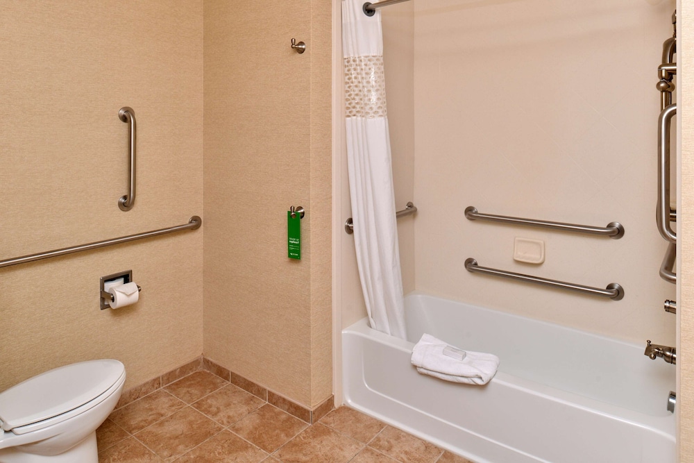 Hampton Inn by Hilton Dayton South 12/35