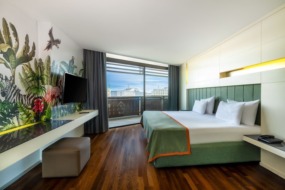 FAMILY SUITE ROOM
