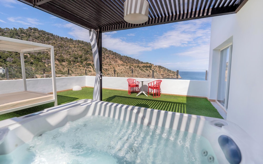 Palladium Hotel Cala Llonga - Adults Only 40/79