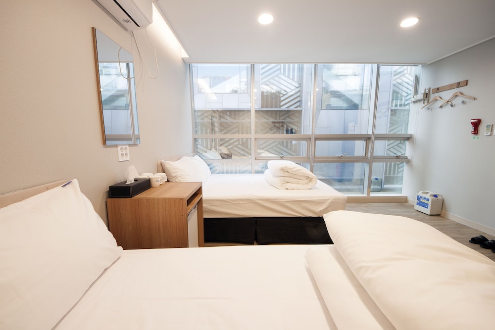 OYO Hostel Myeongdong 1 19/63