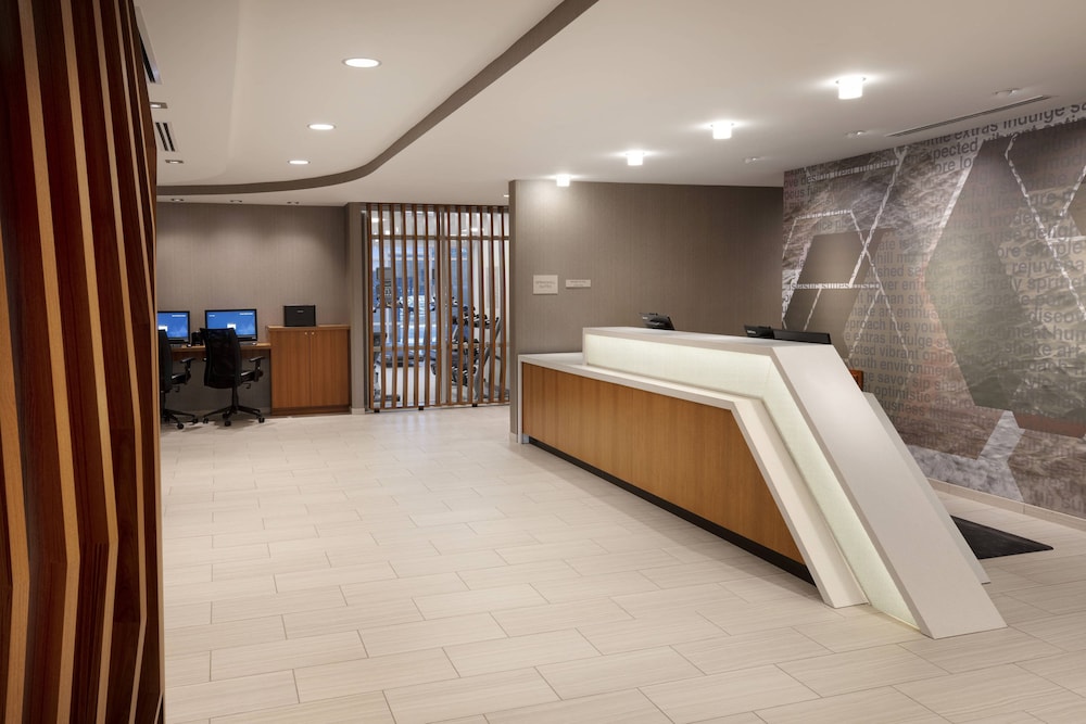 Lobby at Springhill Suites By Marriott Hampton Portsmouth, HAMPTON - NH