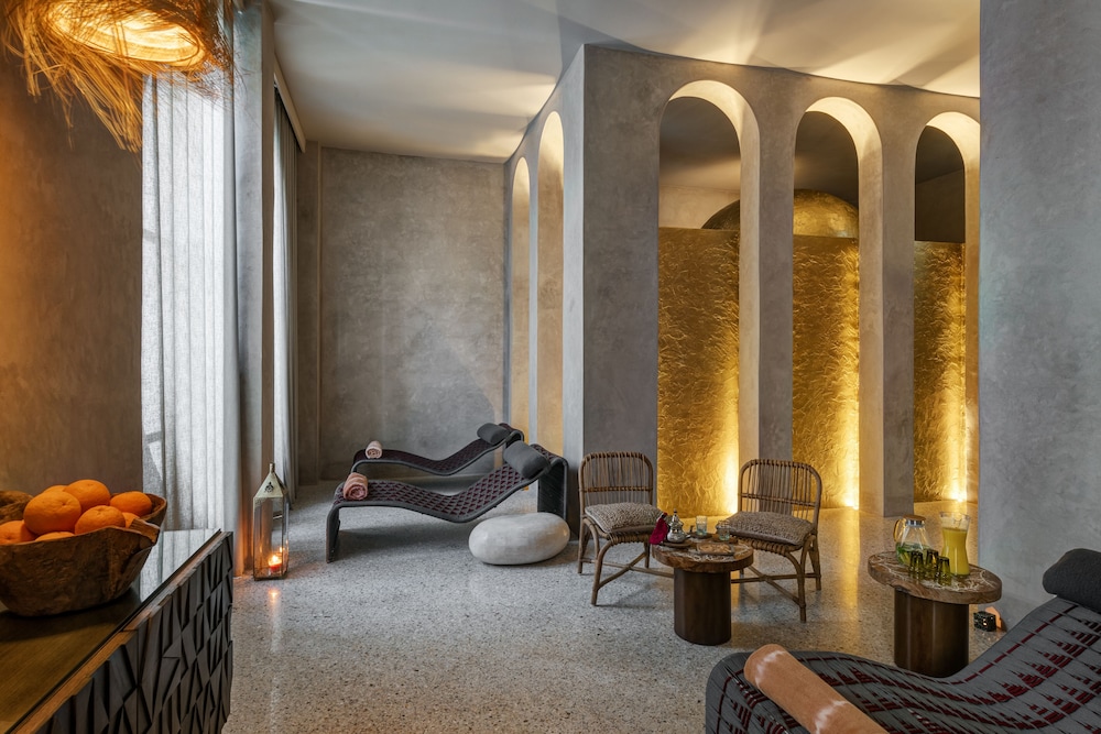 Riad 72 42/76