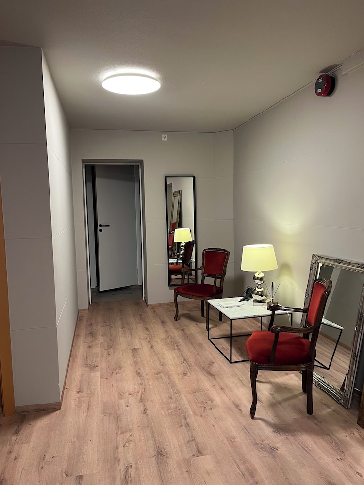 Guesthouse Hvammur 42/50