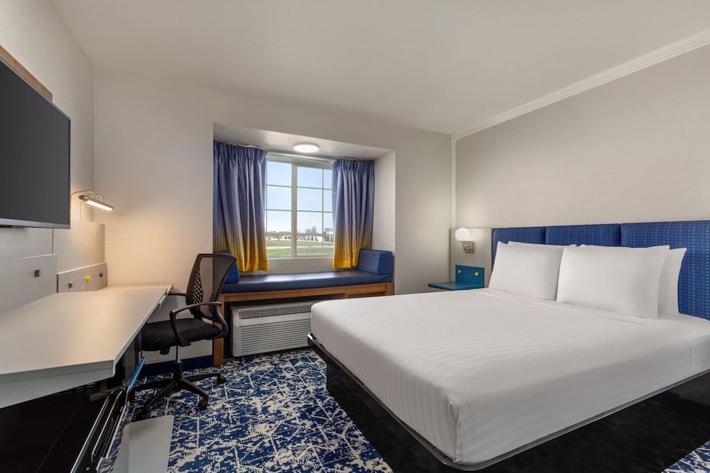 Room, King Bed, Accessible