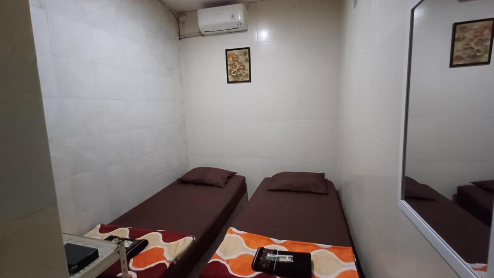 SPOT ON 3988 Kost Carmelia Baranangsiang Syariah 30/45