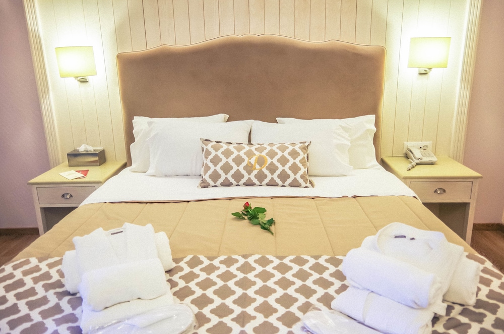 Art Hotel Debono 22/68