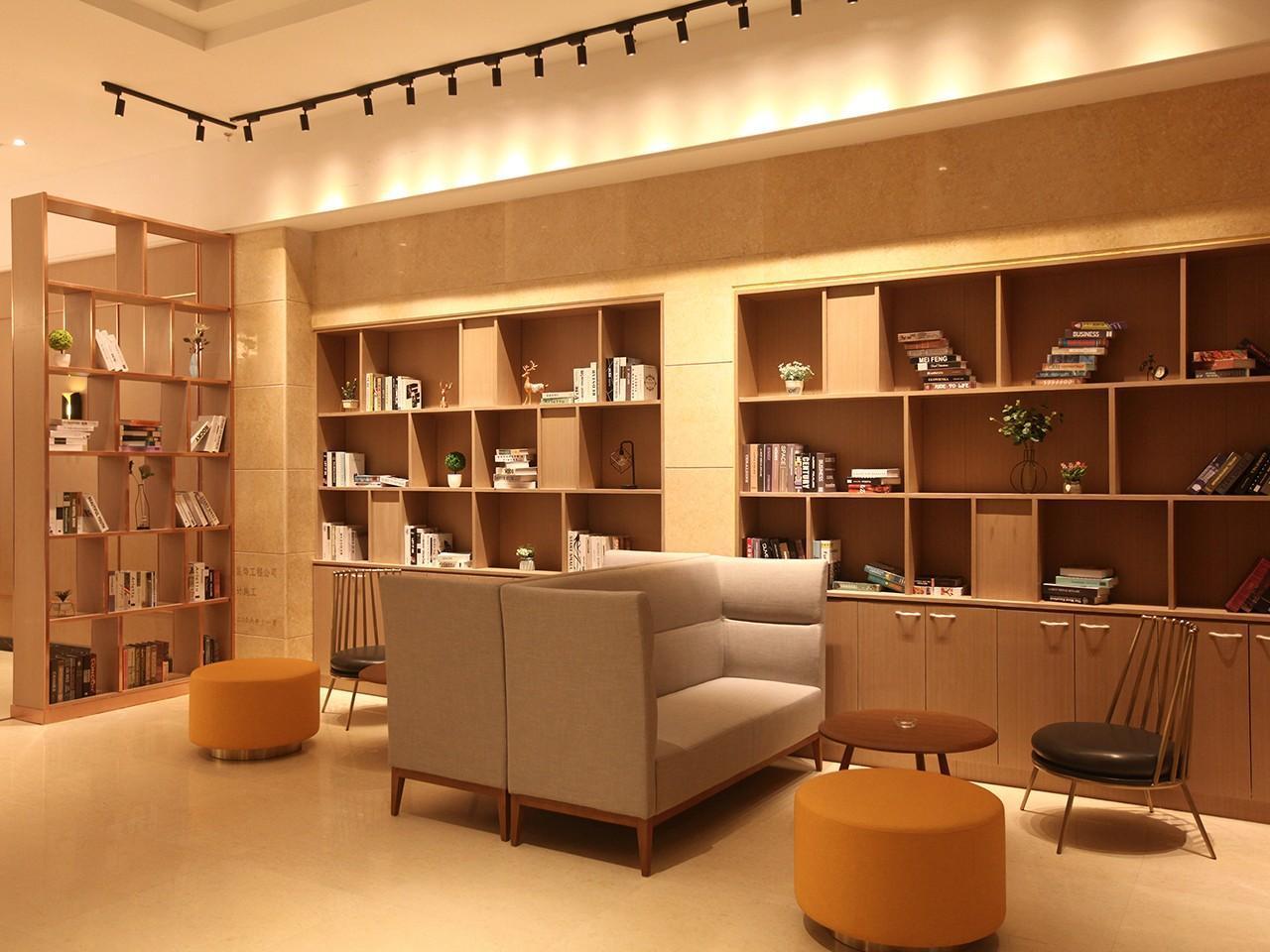 Magnotel (Baoji Fengxiang Yongxing Road) 15/28