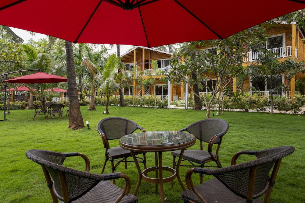 Aralea Beach Resort by Stone Wood Morjim 24/47