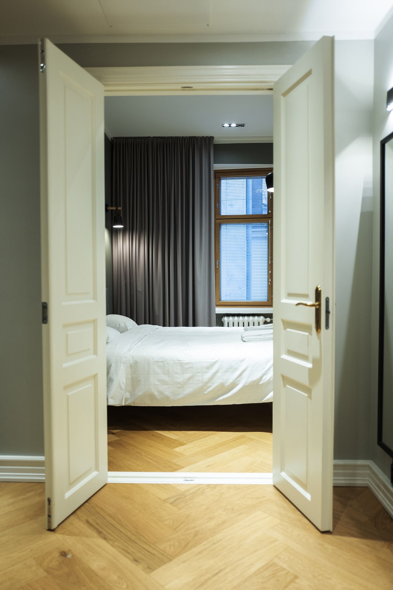 DELUXE, APARTMENT