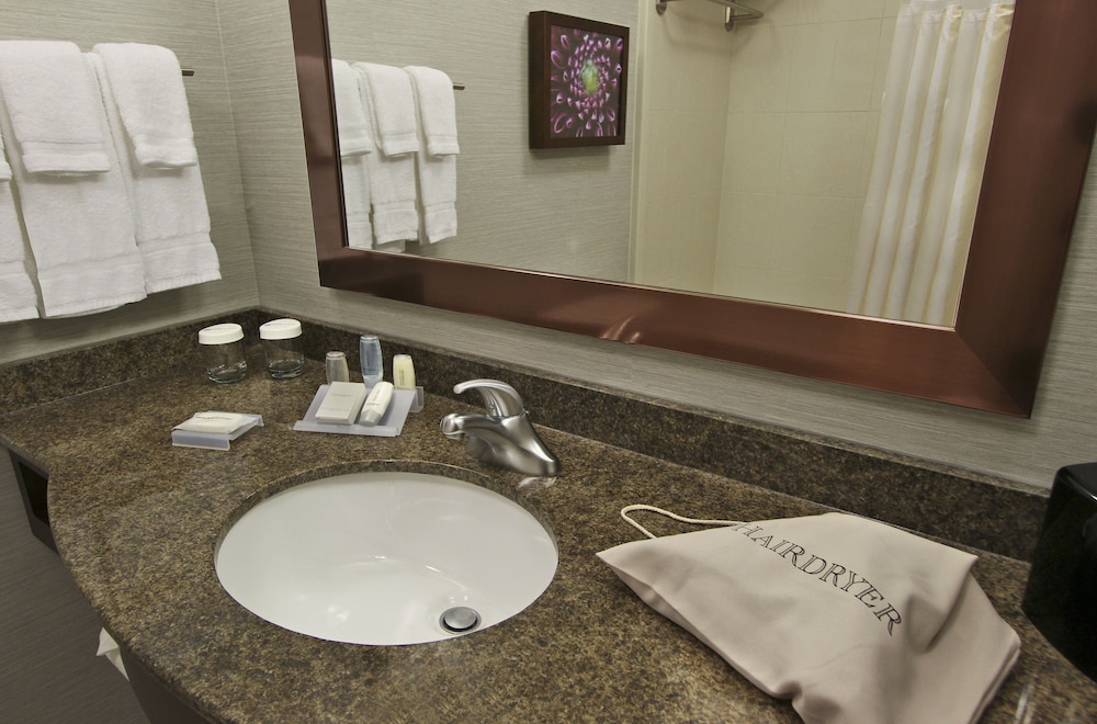 Hilton Garden Inn Covington Mandeville 24/45