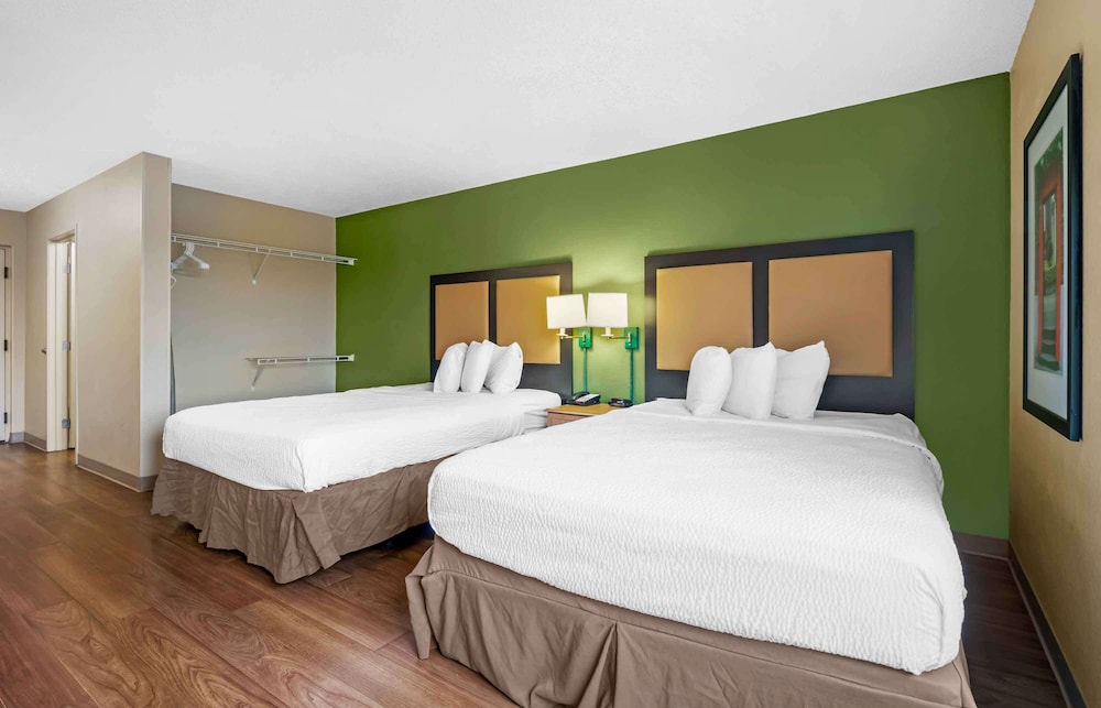 Extended Stay America Select Suites Orlando Southpark 16/56