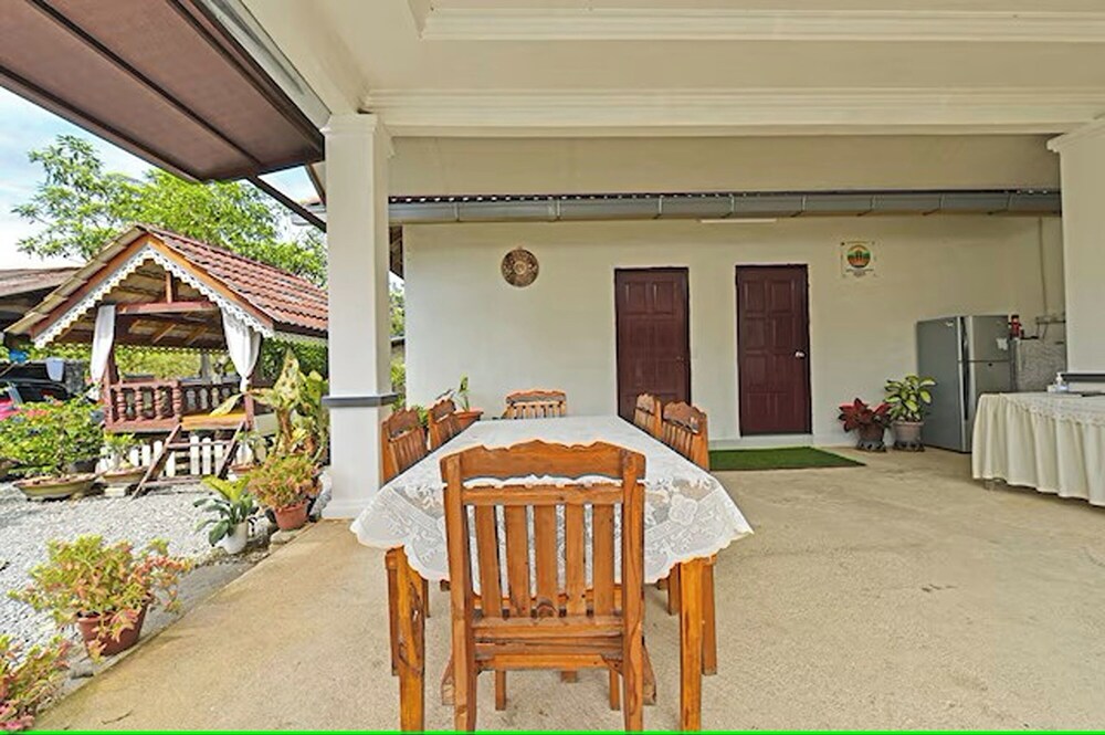 OYO Home 90388 Homestay Masha 4/26