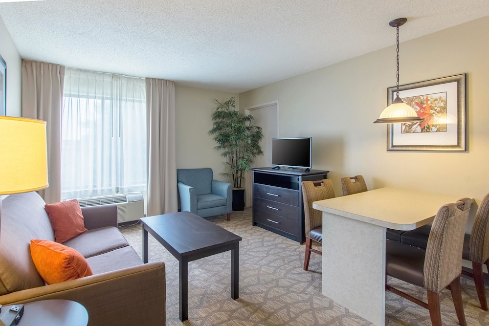 Comfort Inn Evansville East 20/41