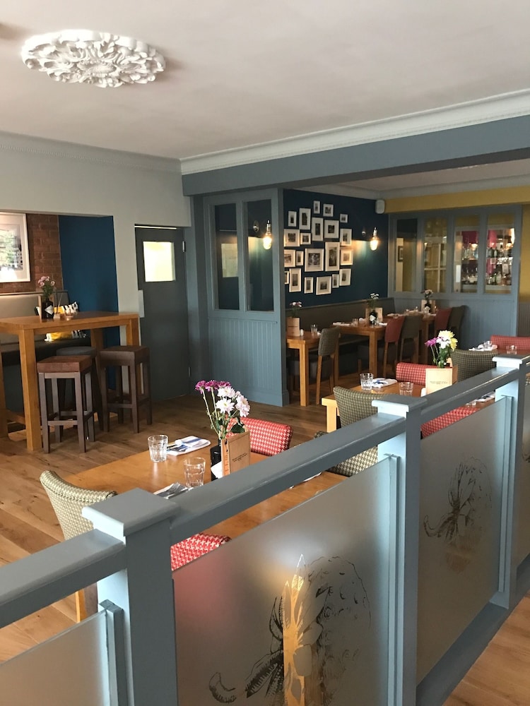 Strawberry Bank Hotel, NEC 29/47