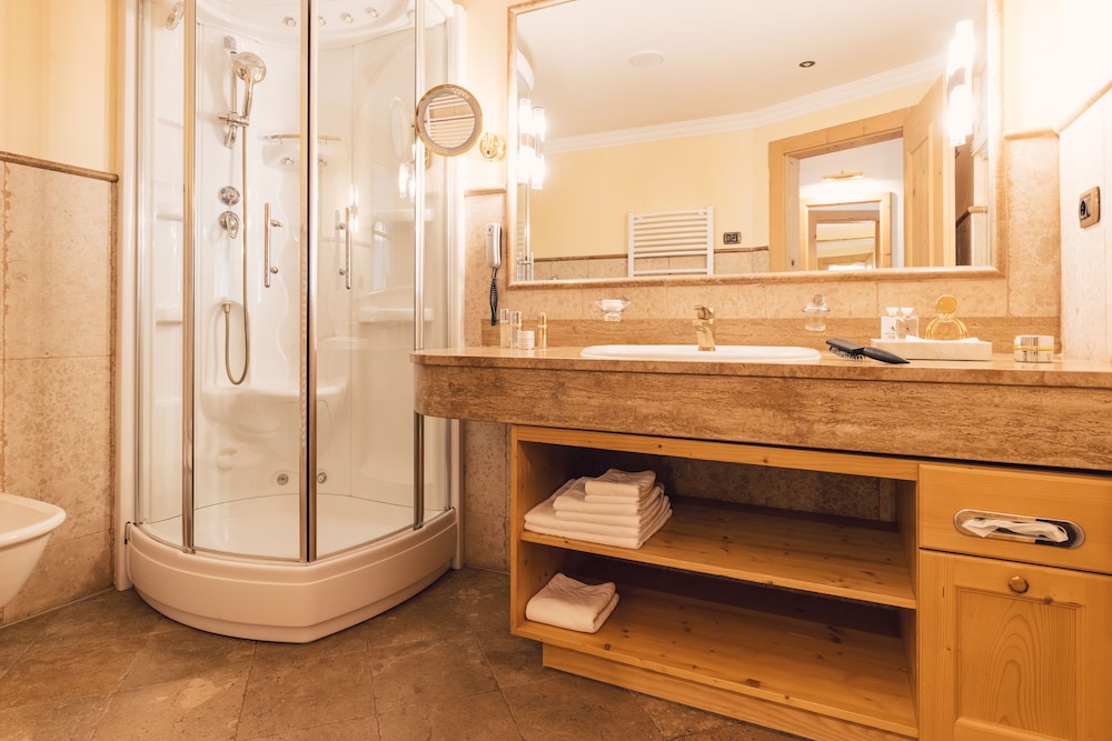 Alpenpalace Luxury Hideaway & Spa Retreat 48/50