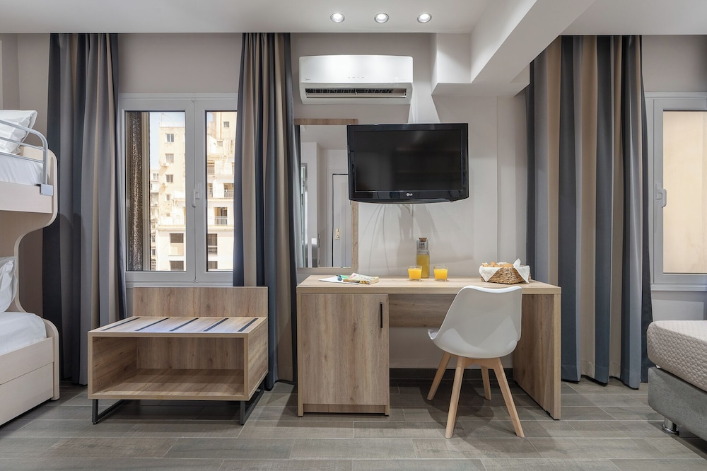 Piraeus City Hotel 52/63
