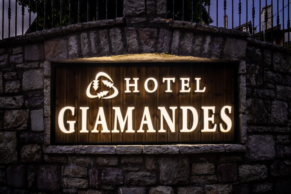 Hotel Giamandes 1/50