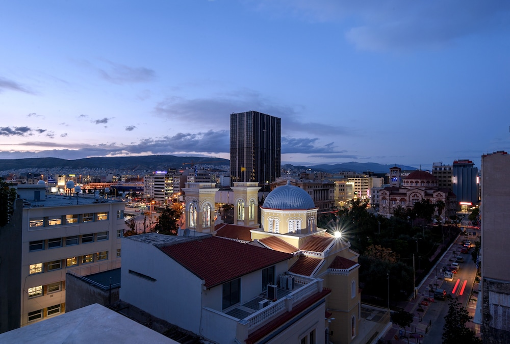 Piraeus City Hotel in ATHENS