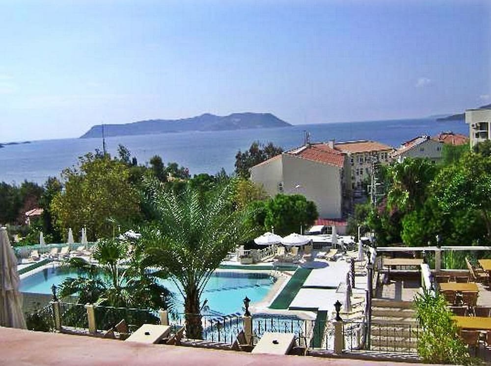 Hotel Club Phellos 27/29