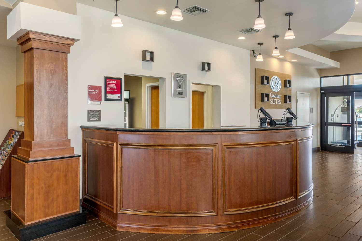Comfort Suites Barstow Near I-15 11/51