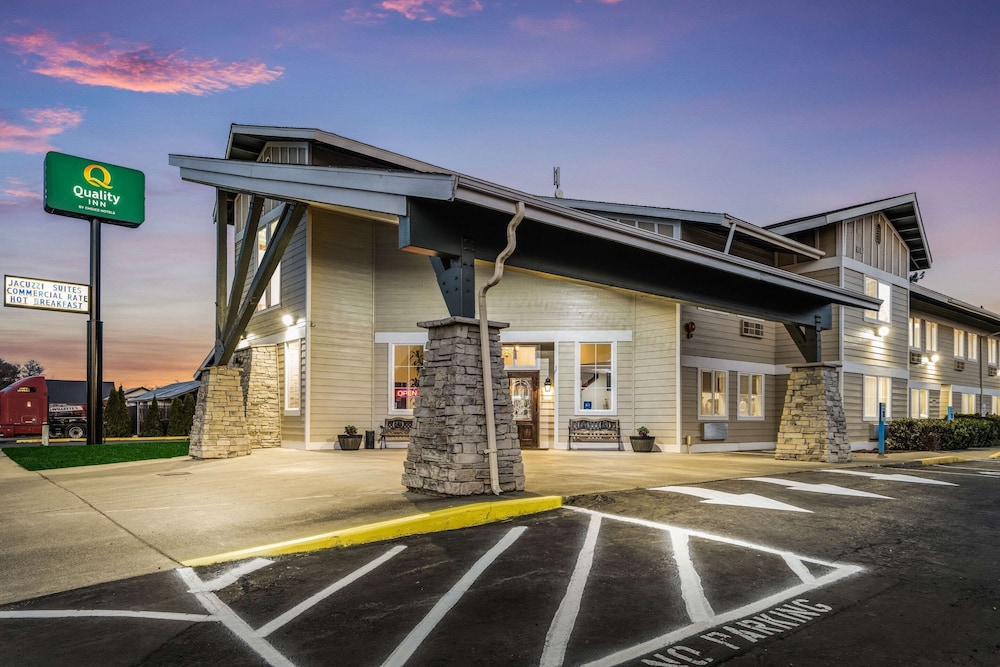 Quality Inn Cle Elum-Ellensburg 7/41