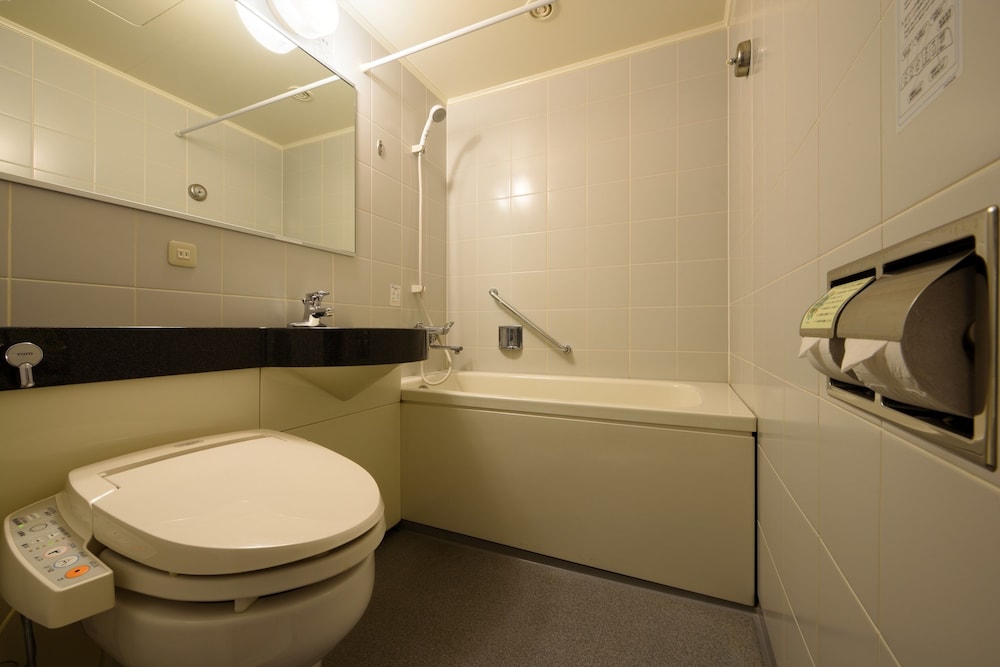 Misawa City Hotel 57/58