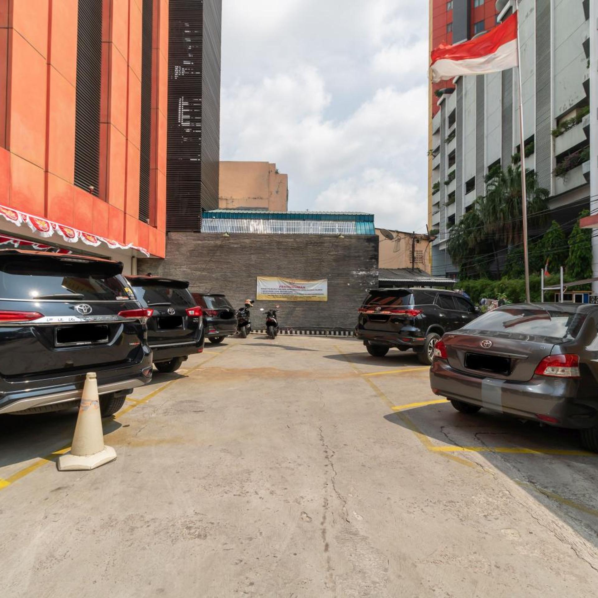 OYO 180 Hotel Mirah (Mirah Hotel) 48/55