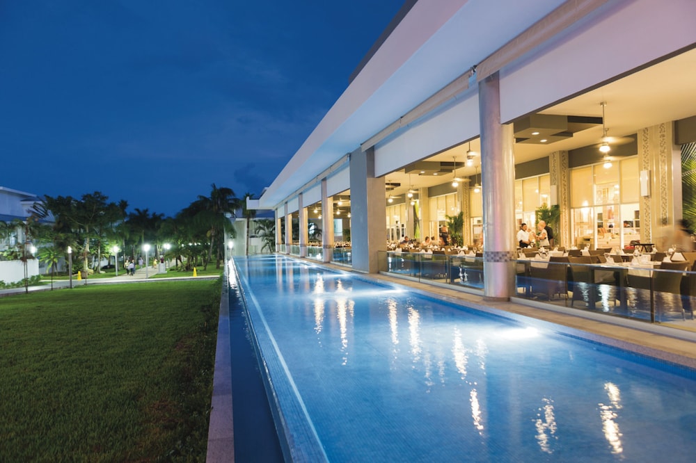 Hotel RIU Playacar All Inclusive 8/65