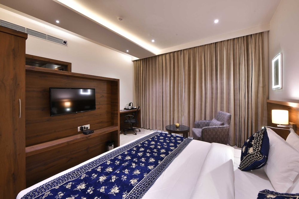 Palette - Hotel Royal Palace Morbi 22/50