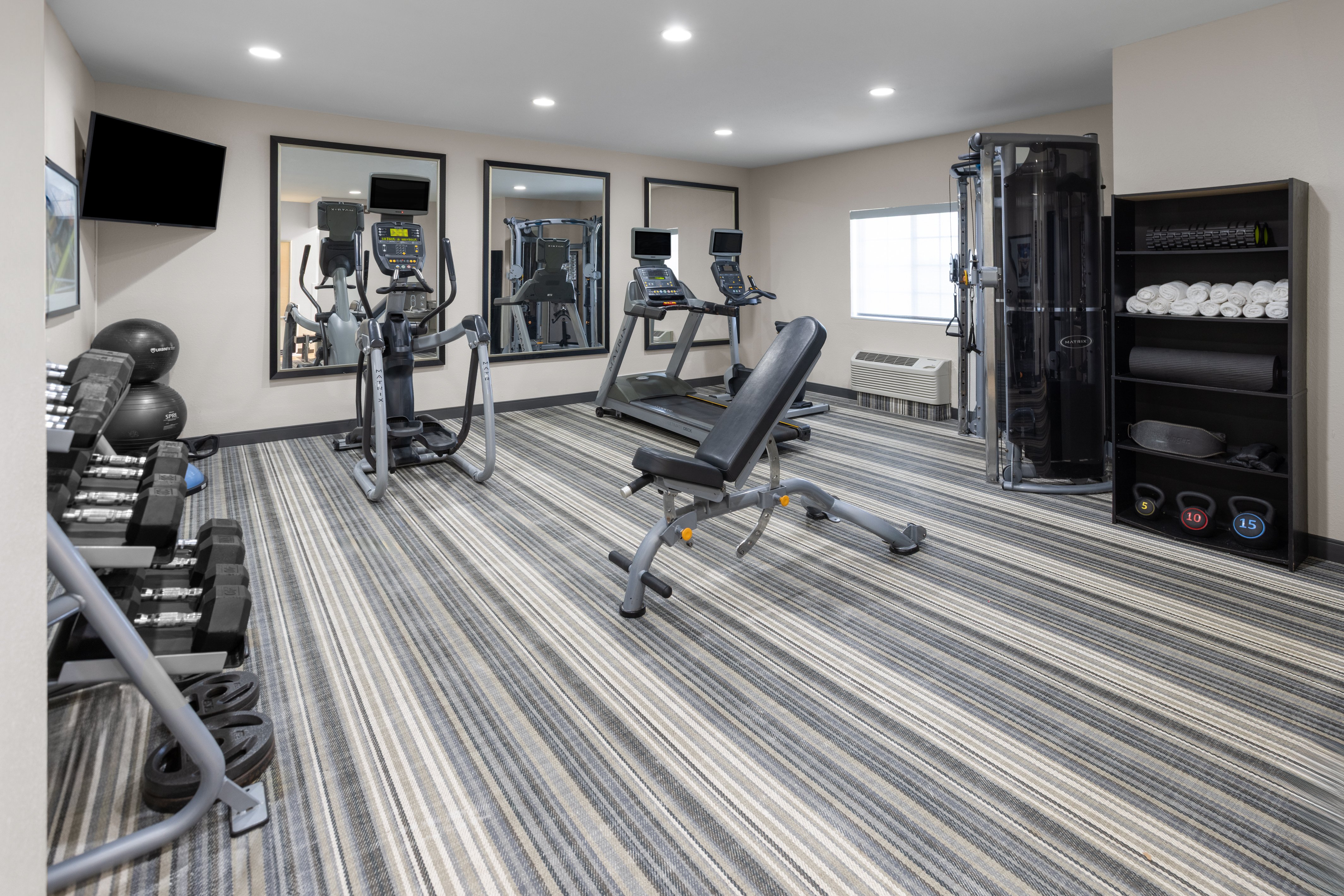 Candlewood Suites Oak Grove - Fort Campbell 34/65