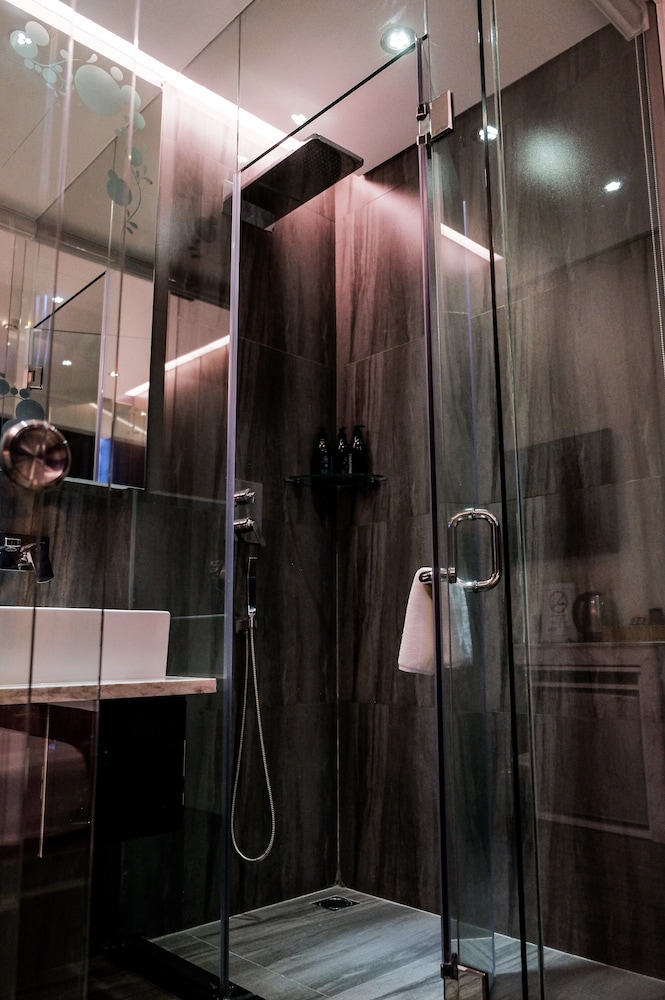 Signature Boutique Hotel 47/50