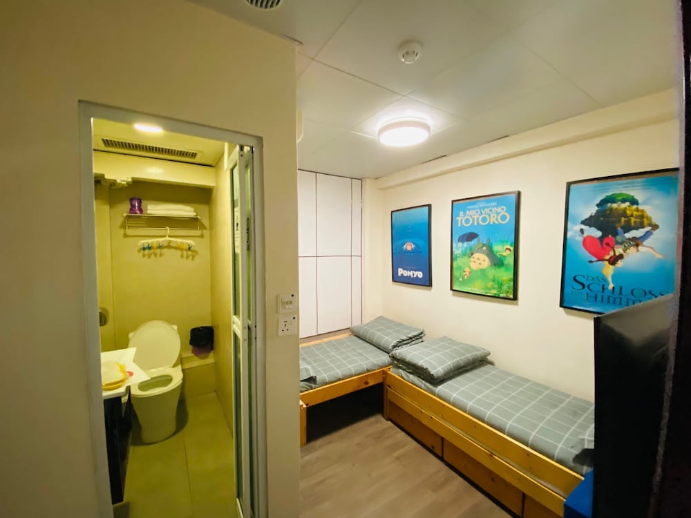 ALOHAS Hostel 32/37
