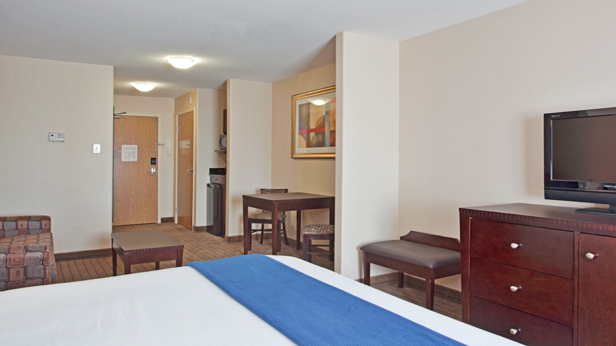 Suite, King Bed
