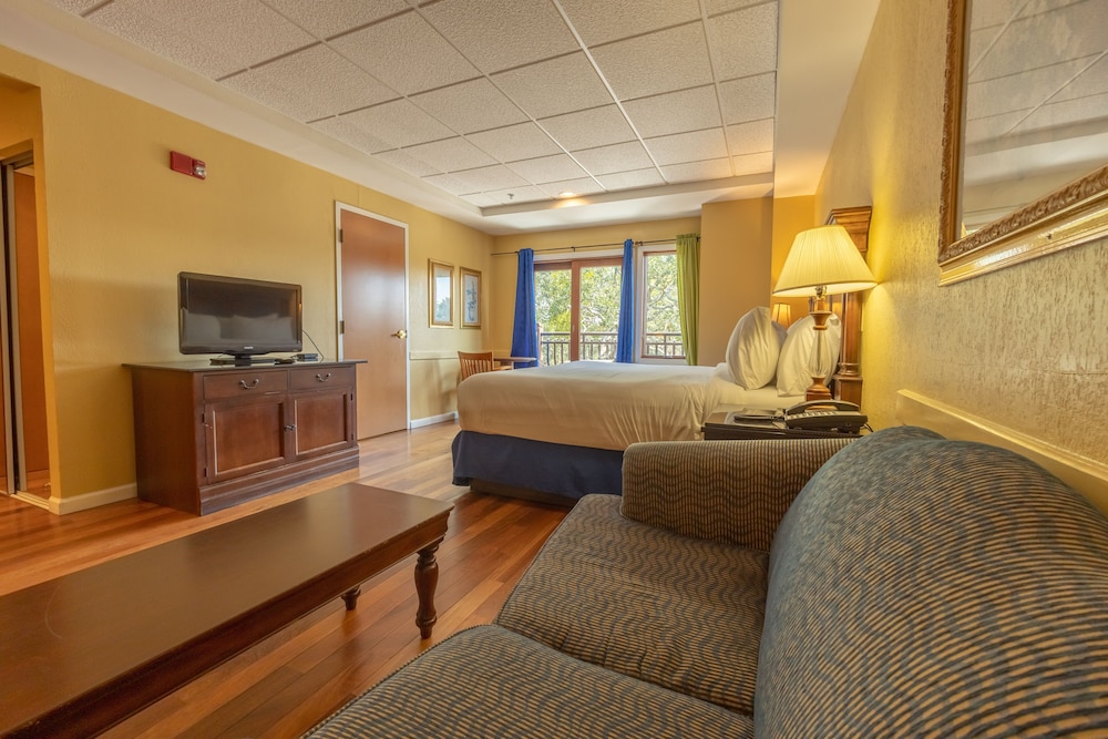 Ocean Inn and Suites 48/72