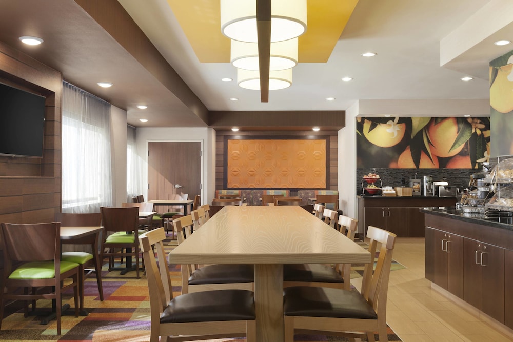 Fairfield Inn & Suites Longview 23/29